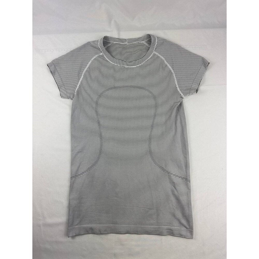 Lululemon Run Swiftly Tech Ss Crew Size 6 Tempo S… - image 1
